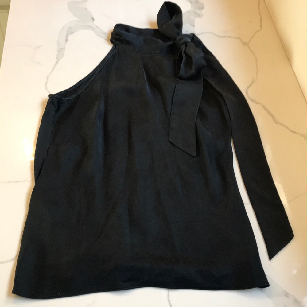 Banana republic black top